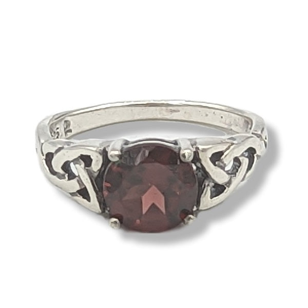 Ring Garnet Sterling Silver