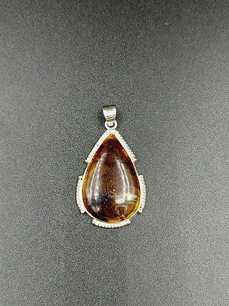 Pendant Amber Set in Sterling Silver