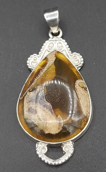 Pendant Amber Set in Sterling Silver