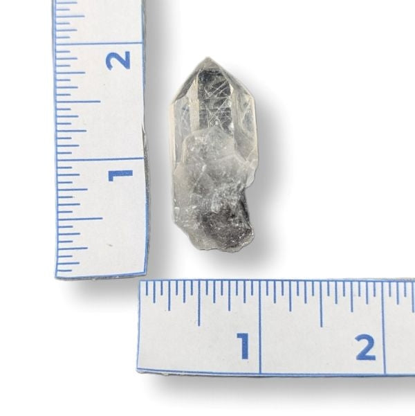 Rocks Phantom Quartz Point 16g Approximate