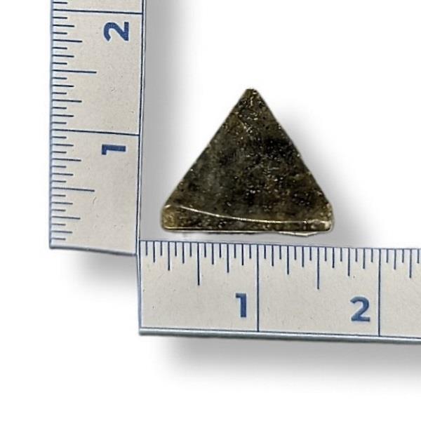 Labradorite Pyramid 26g Approximate