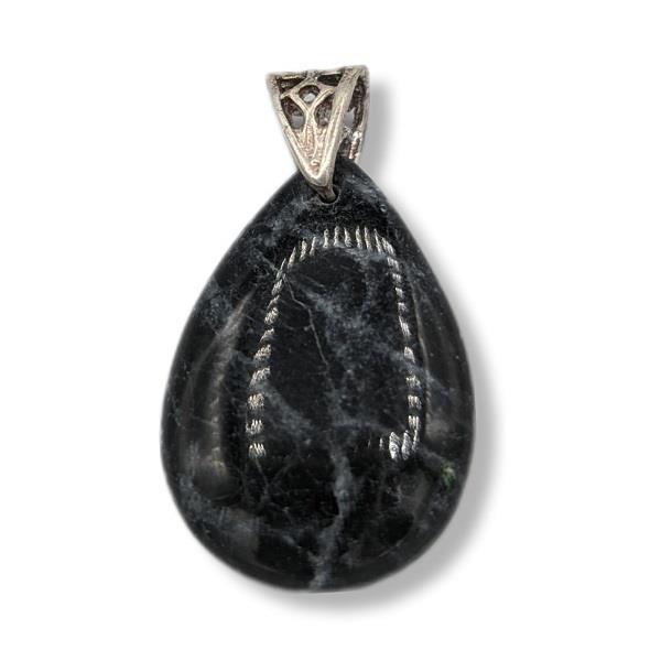 Pendant Black Calcite