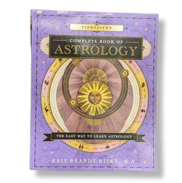 Llwewllyns Complete Book of Astrology