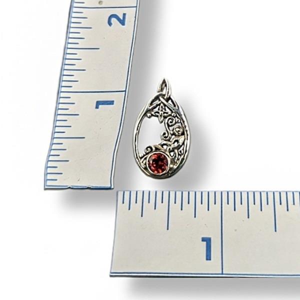 Pendant Garnet Celtic Sterling Silver