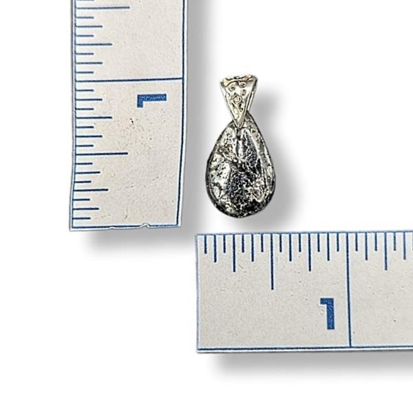 Pendant Silver Ore