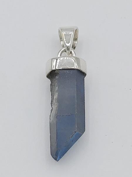 Pendant Titanium Quartz Point