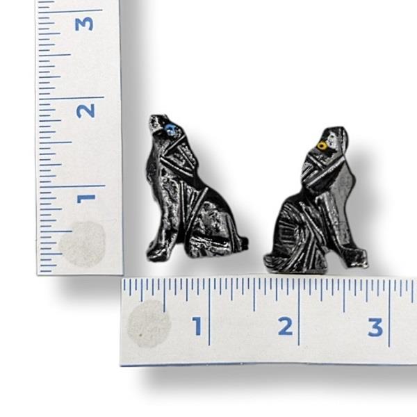 Black Onyx Wolf with Moon