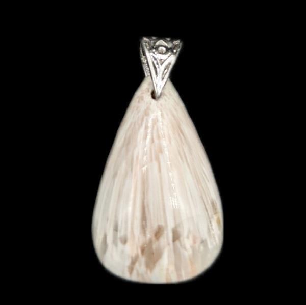 Pendant Scolecite