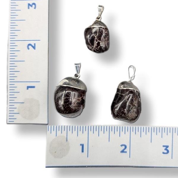 Pendant Garnet Tumbled