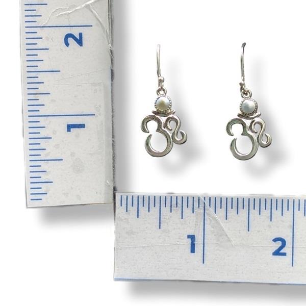 Earrings Pearl Om Sterling Silver