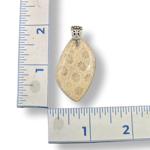 Pendant Fossil Coral Stone