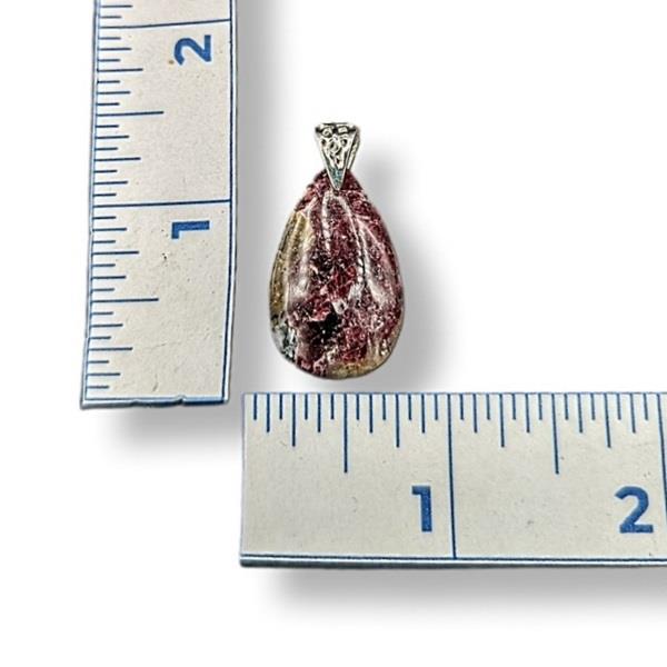 Pendant Eudialyte