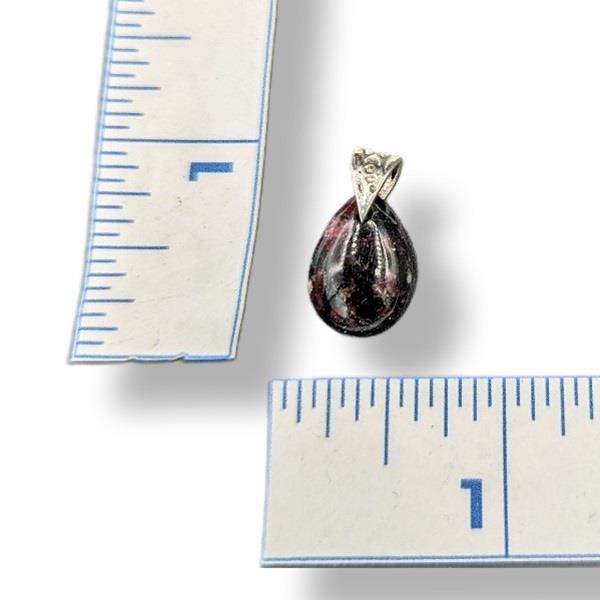 Pendant Eudialyte