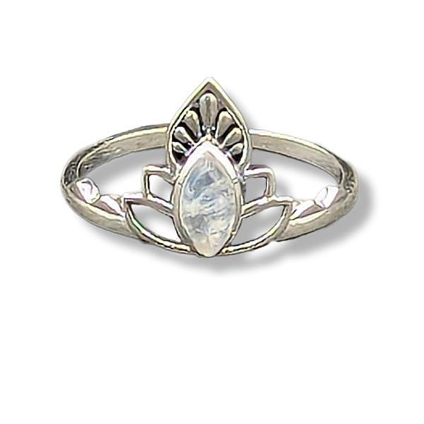 Ring Rainbow Moonstone Sterling Silver