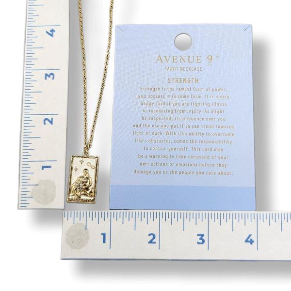 Necklace Tarot Strength