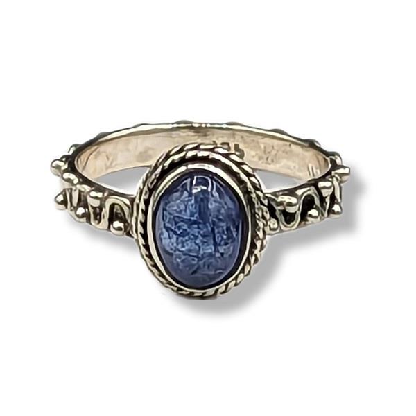 Ring Tanzanite Sterling Silver Size 7 | Earthworks