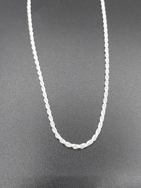 18" Silver Chain Roped In