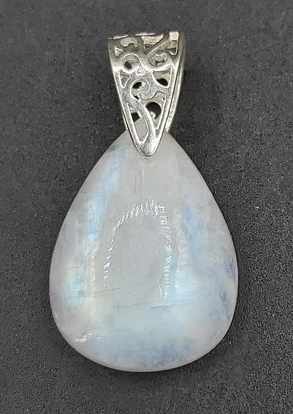 Pendant Rainbow Moonstone Sterling Silver