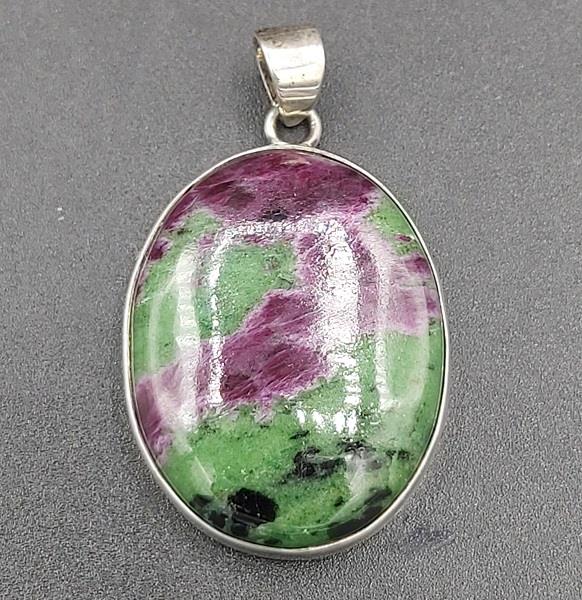 Pendant Ruby in Zoisite Sterling Silver