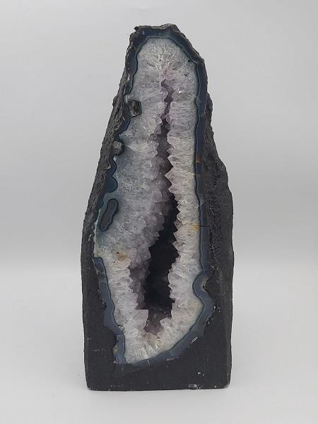 Amethyst Cathedral 5500g Approximate