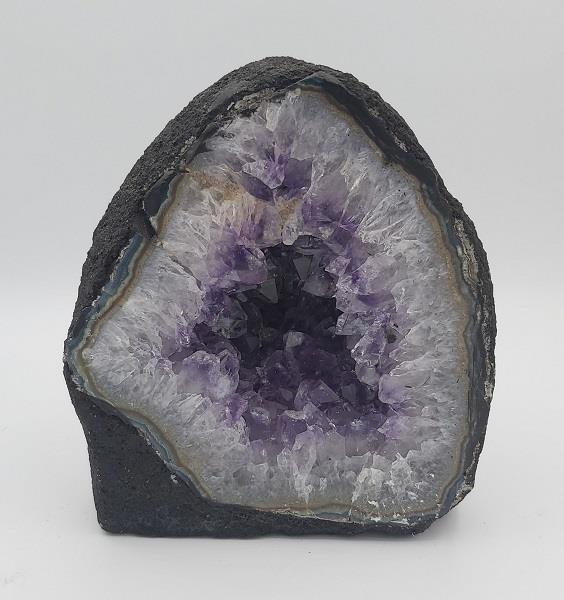 Amethyst Cathedral 1973g approximate