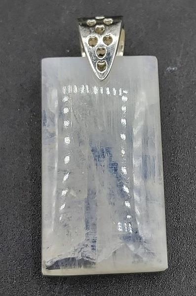 Pendant Rainbow Moonstone