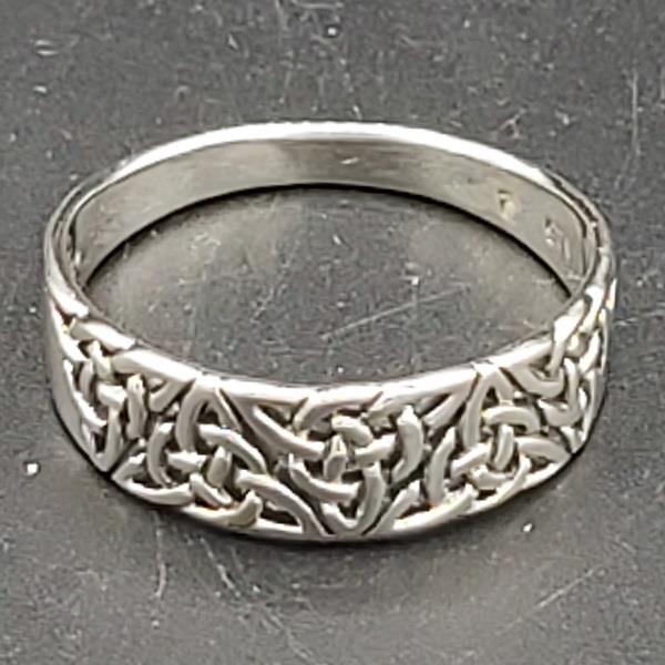 Ring Celtic Trinity Band Sterling Silver