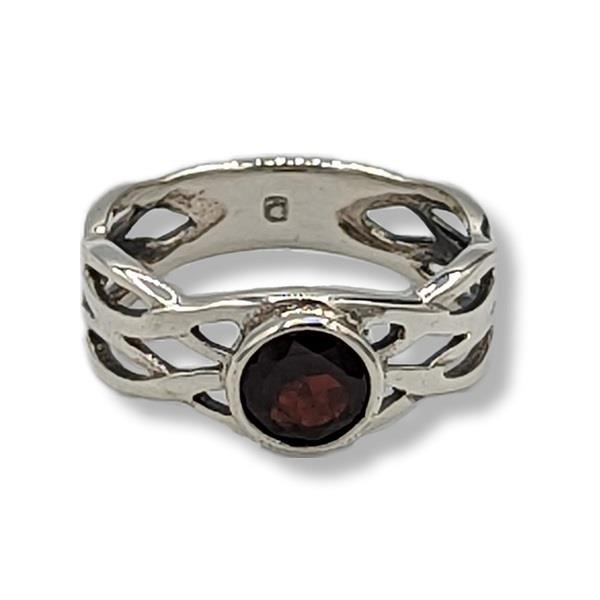 Ring Garnet Round Sterling Silver | Earthworks 
