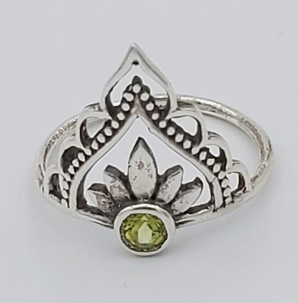 Ring Peridot Sterling Silver | Earthworks 