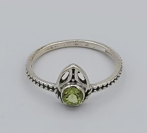 Ring Peridot Sterling Silver | Earthworks 