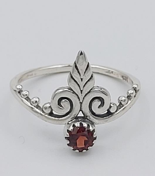 Ring Garnet Sterling Silver | Earthworks 