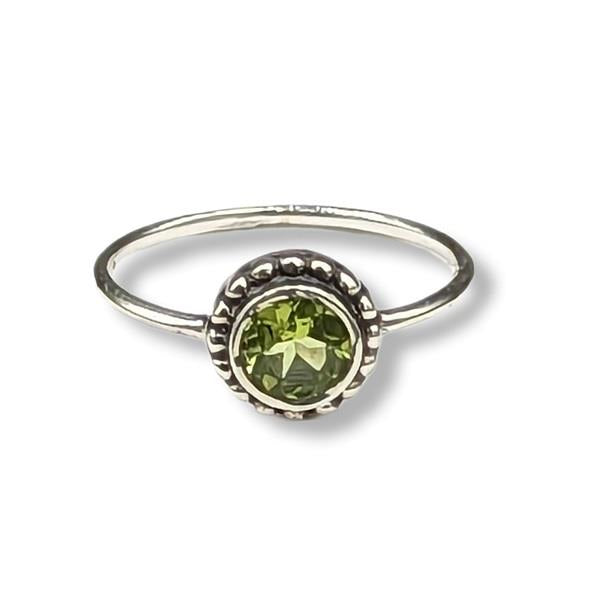 Ring Peridot Sterling Silver | Earthworks